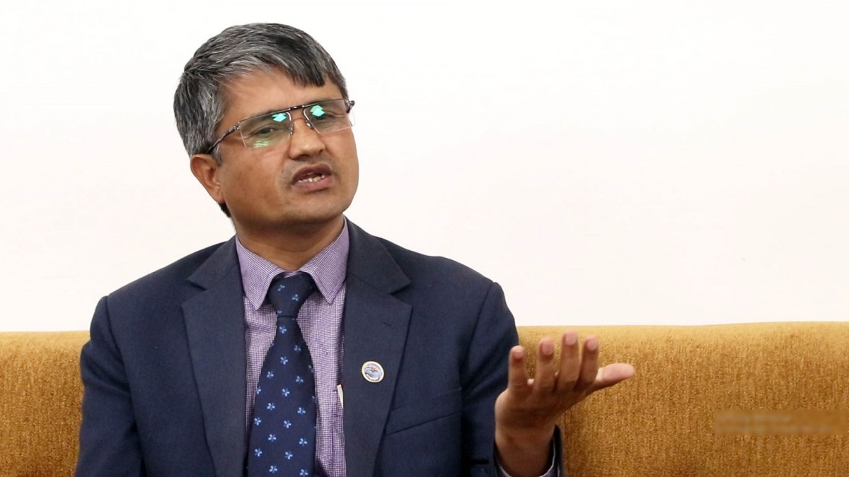 सहकारी अभियानका थालनीकर्ता थापासँग सहकारी छानबिन विशेष समितिले गर्यो छलफल